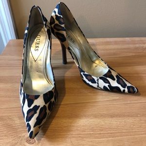 Guess Leopard Print Pumps